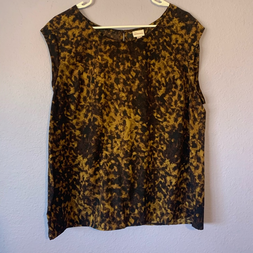 Cheetah print Women’s top